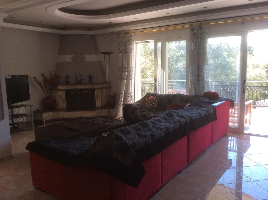 Villa Natalia Kouramádes Exteriör bild