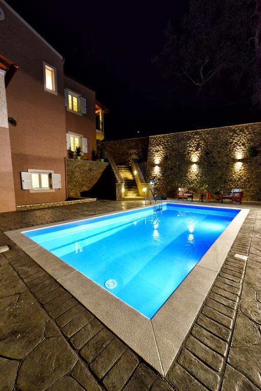 Villa Natalia Kouramádes Exteriör bild