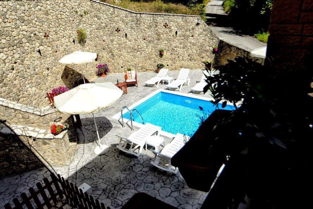 Villa Natalia Kouramádes Exteriör bild