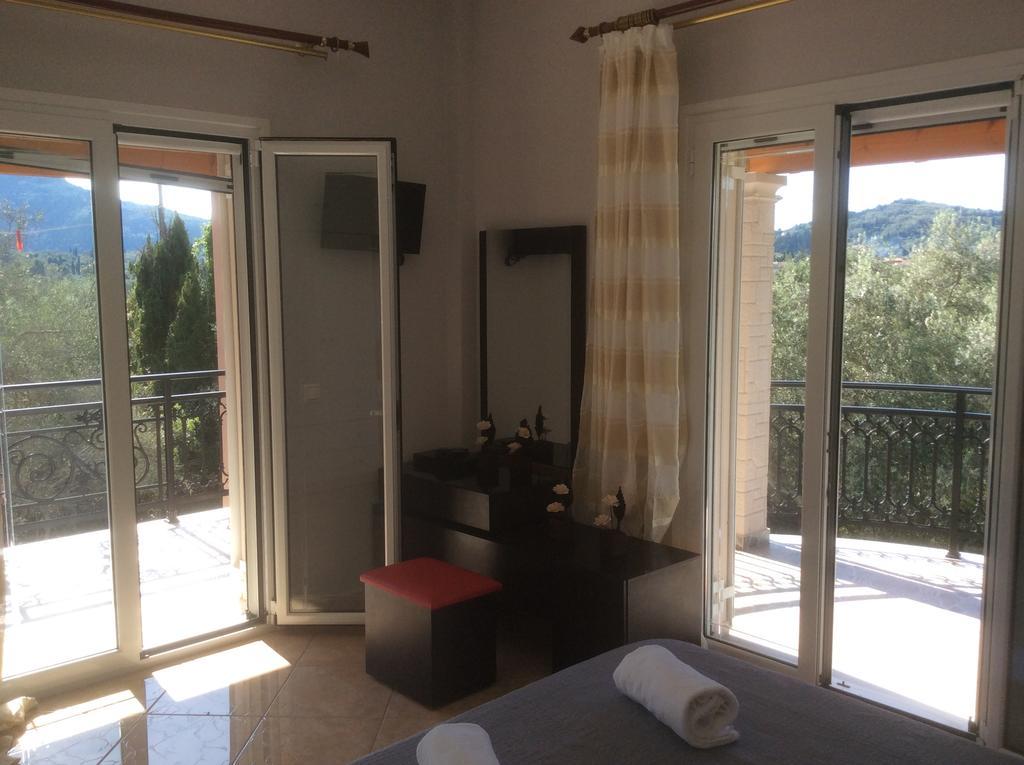 Villa Natalia Kouramádes Exteriör bild